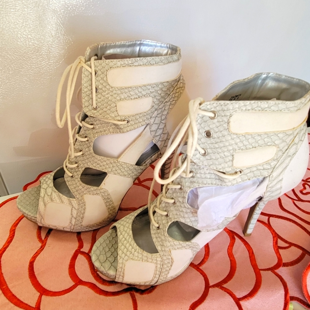 Jazmin Open-Toed Lace Up Booties, 9.5